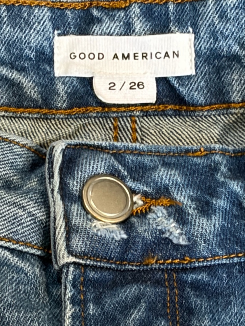 GOOD AMERICAN Bombshell Distressed Denim Shorts Size 26 - Picture 8 of 8